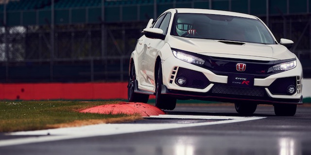 シビック タイプRの排気量と自動車税&重量税はいくら?【2019年版の税金計算】