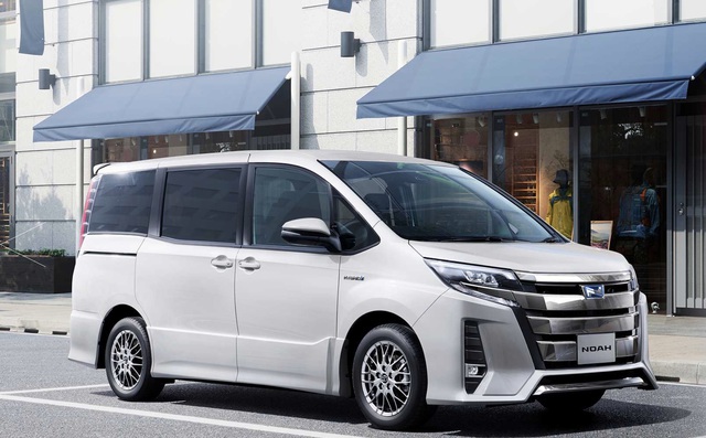 ノア ハイブリッドの燃費&ガソリン代はいくら?【2019年版の計算結果】